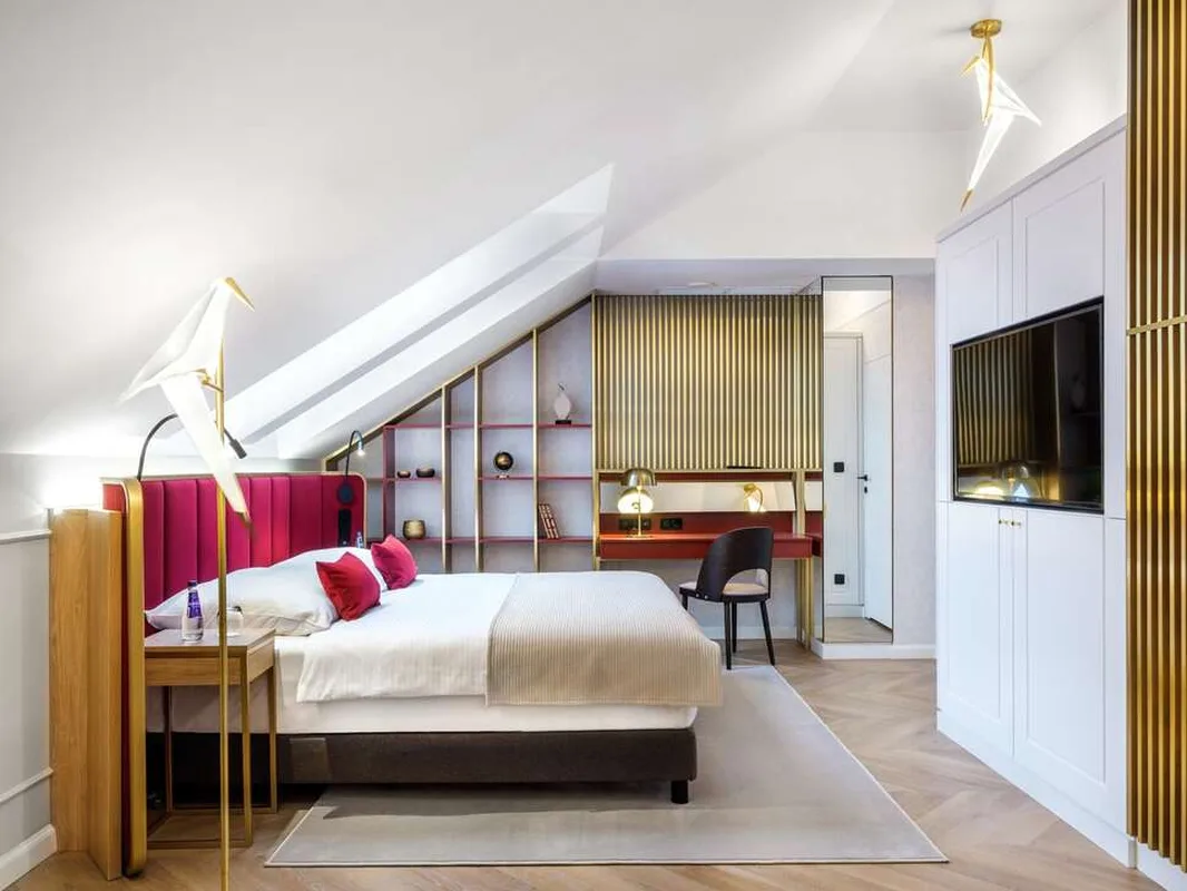 Hotel Golden Queen — hoofdfoto
