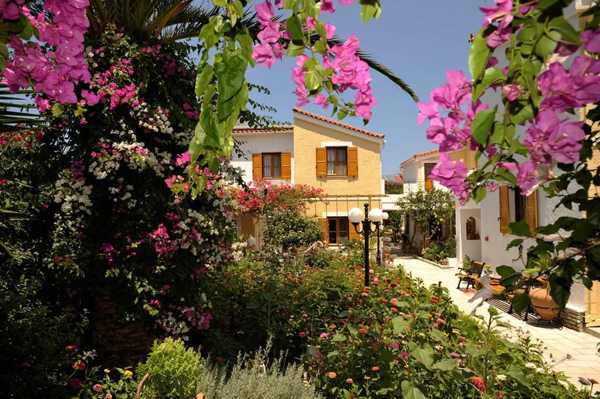 Hotel Olympia Village — hoofdfoto