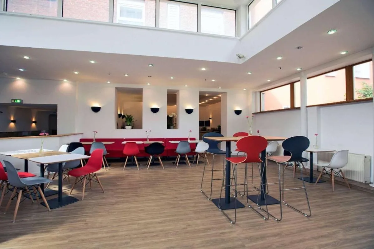 Ibis Berlin City Süd — hoofdfoto