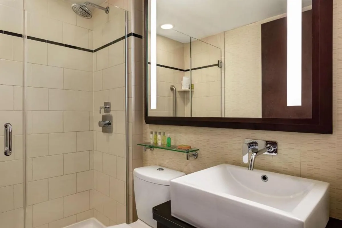 DoubleTree by Hilton New York Downtown — hoofdfoto