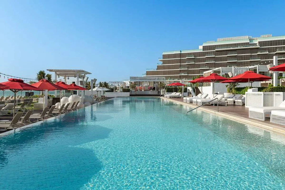 Th8 Palm Dubai Beach Resort Vignette Collecti — hoofdfoto