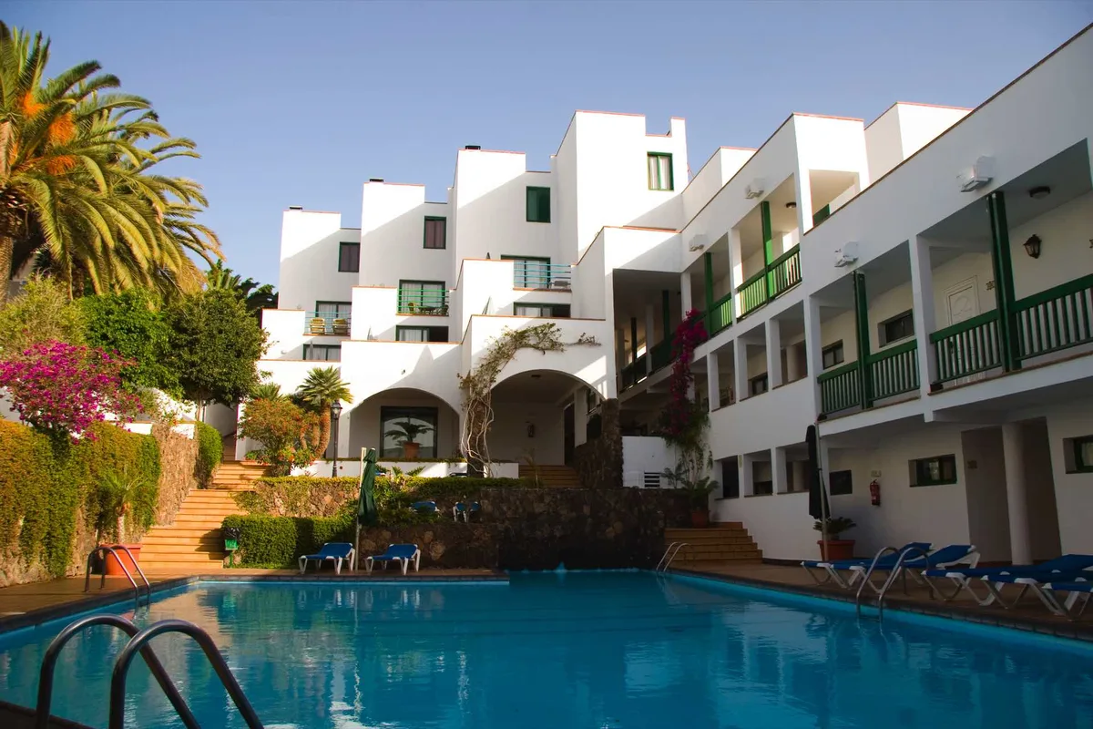 Aparthotel Esquinzo Y Monte del Mar — hoofdfoto