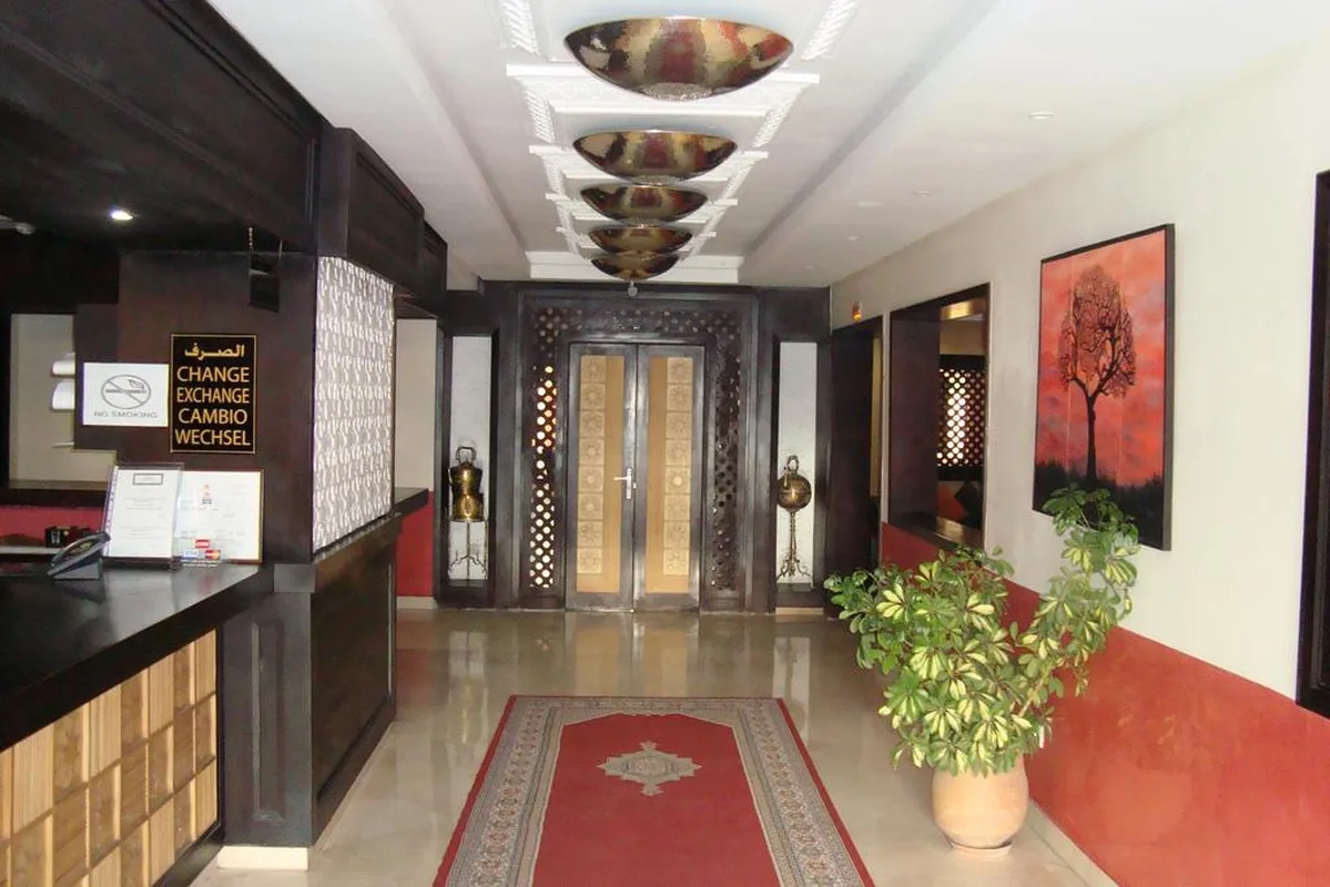 New Farah Hotel — hoofdfoto