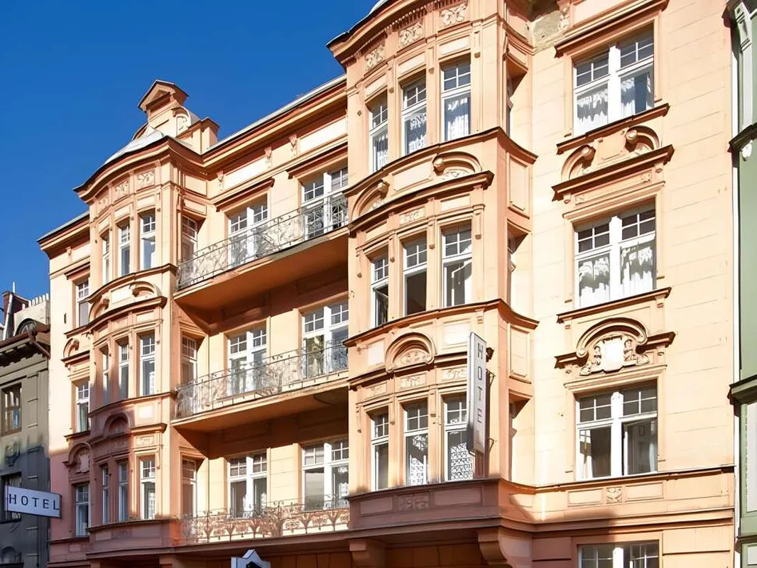 Hotel Taurus — hoofdfoto