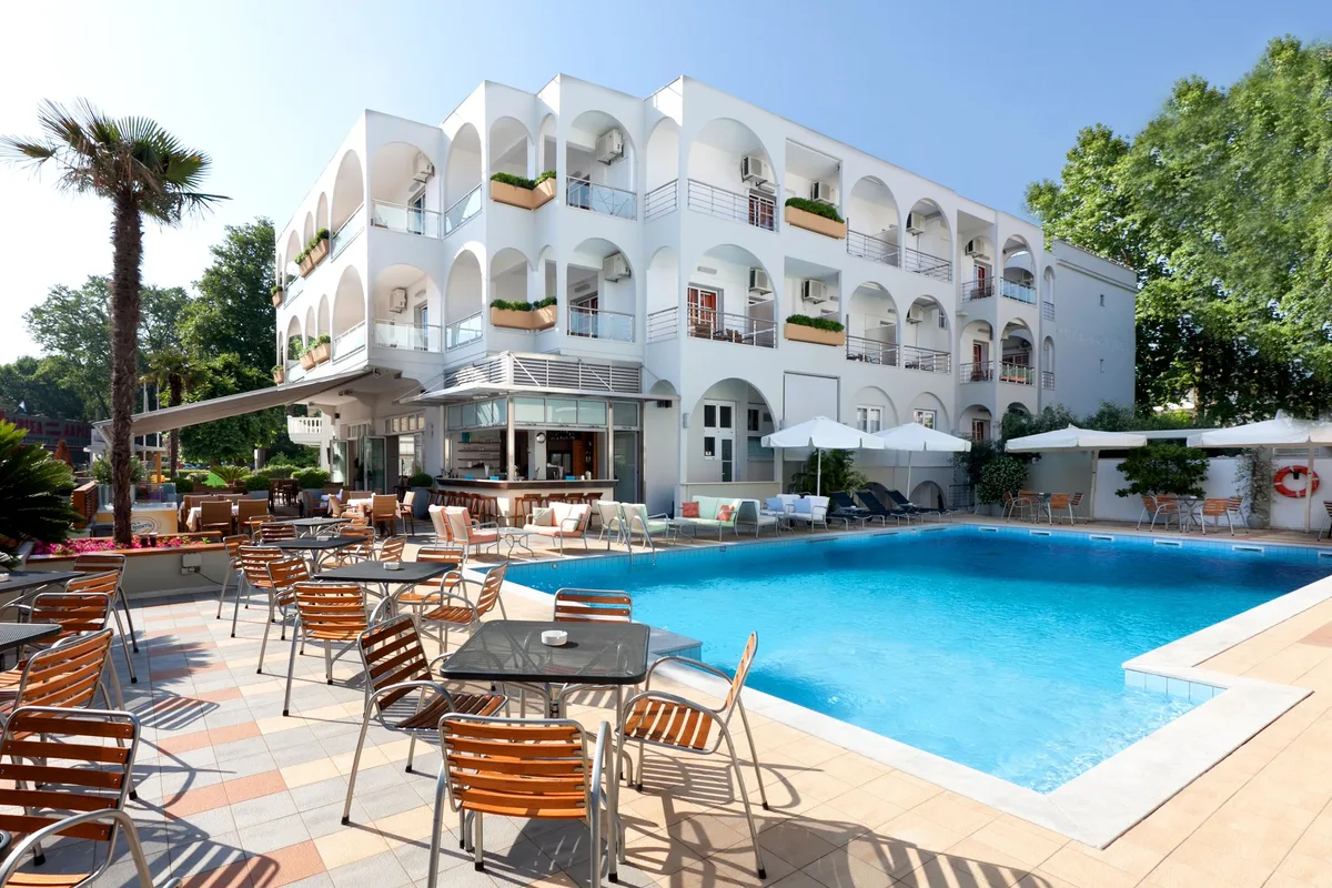 Kronos Hotel — hoofdfoto