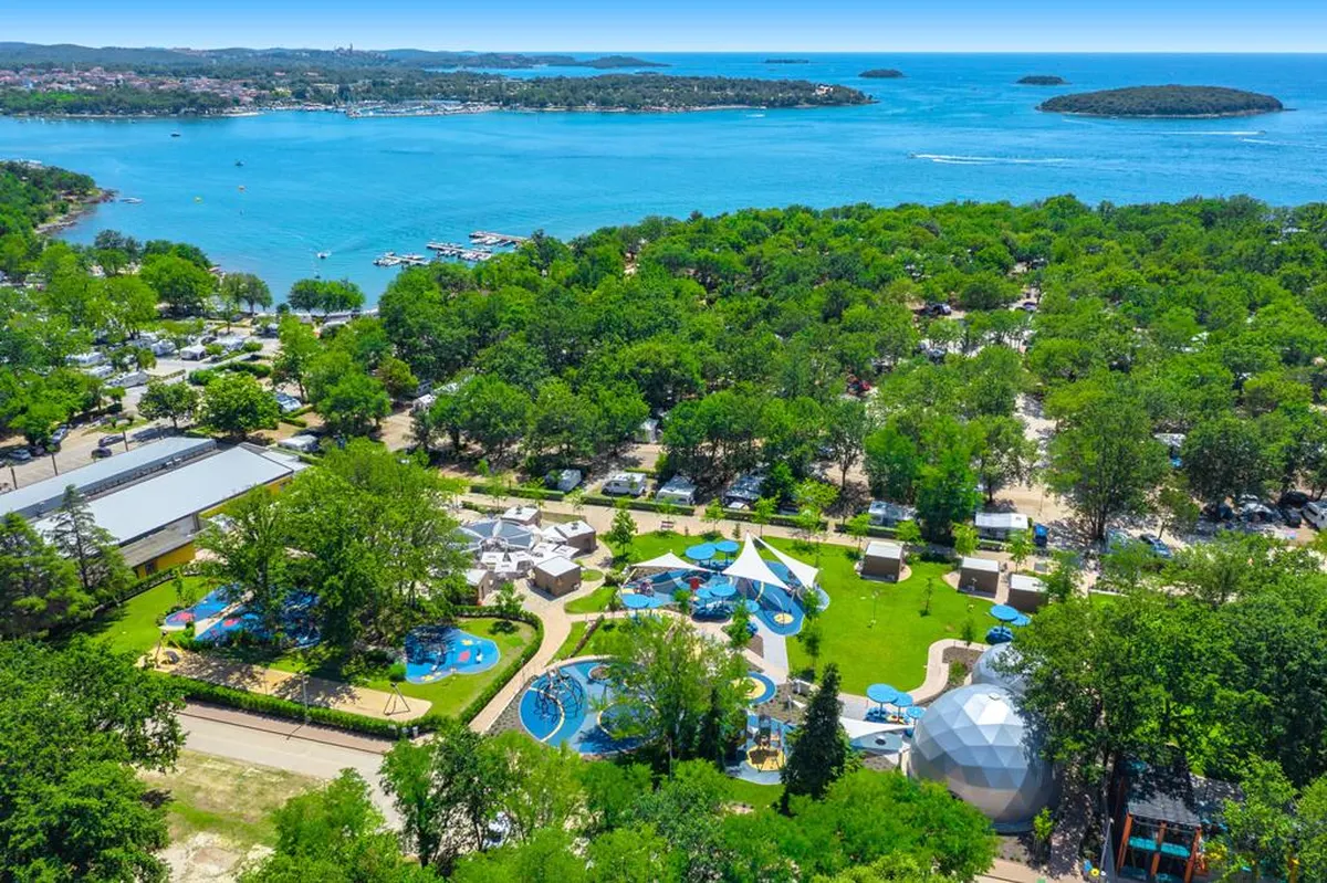 Bijela Uvala — hoofdfoto