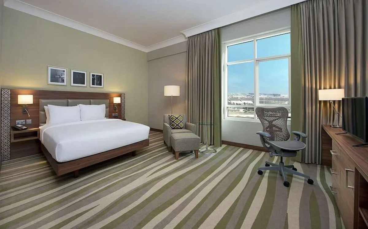 Hilton Garden Inn Dubai Al Muraqabat — hoofdfoto