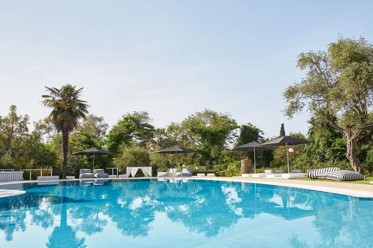 Mr & Mrs White Corfu — hoofdfoto