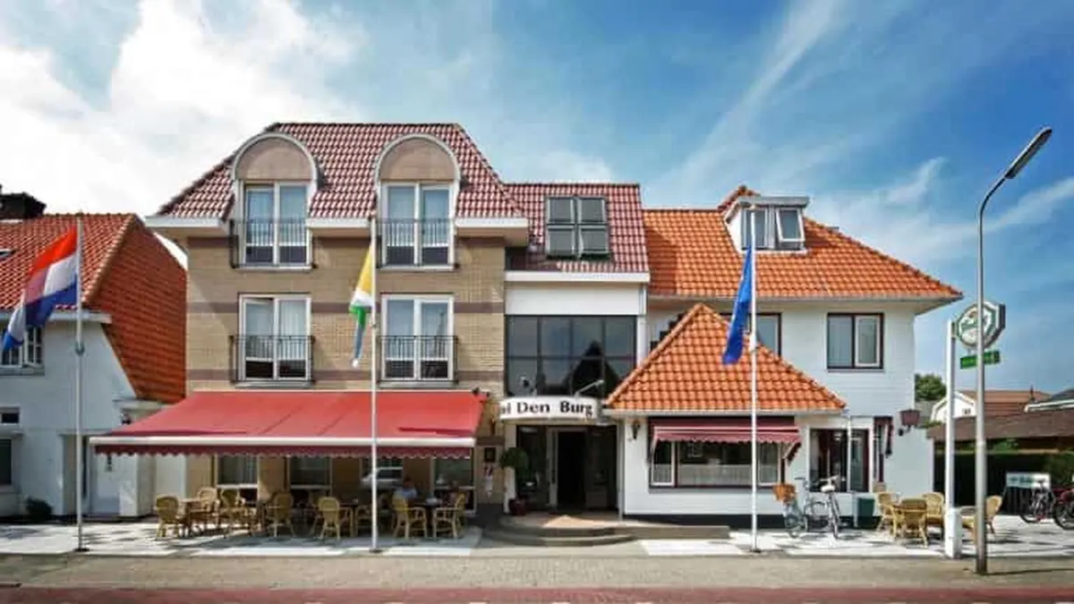 Hotel Den Burg — hoofdfoto