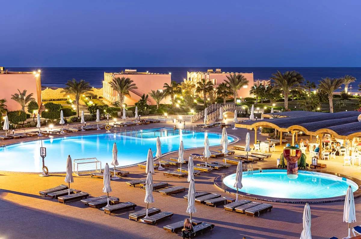 Three Corners Happy Life Beach Resort — hoofdfoto