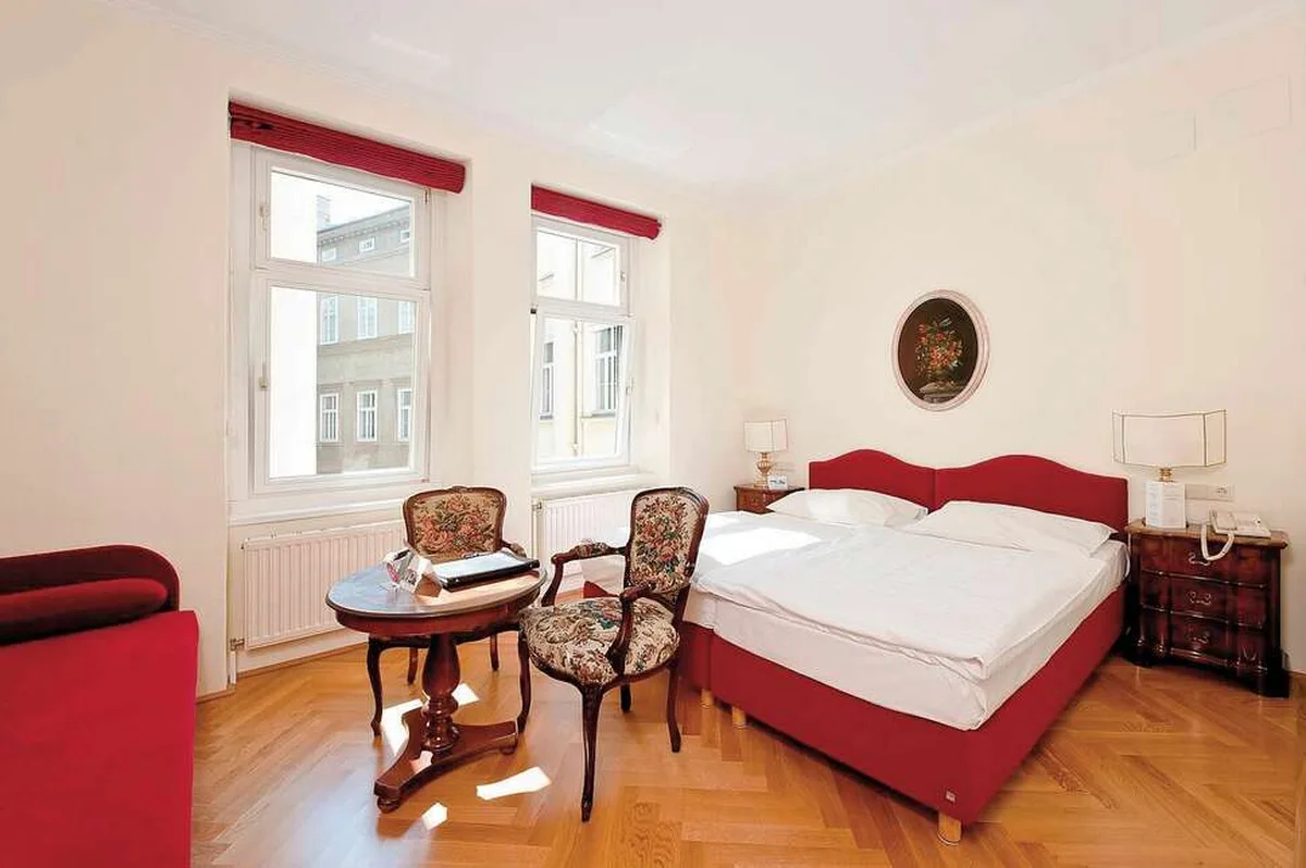Hotel Regina — hoofdfoto