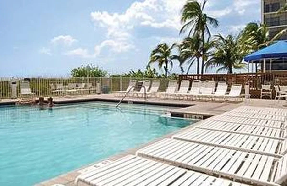 Gullwing Beach Resort — hoofdfoto