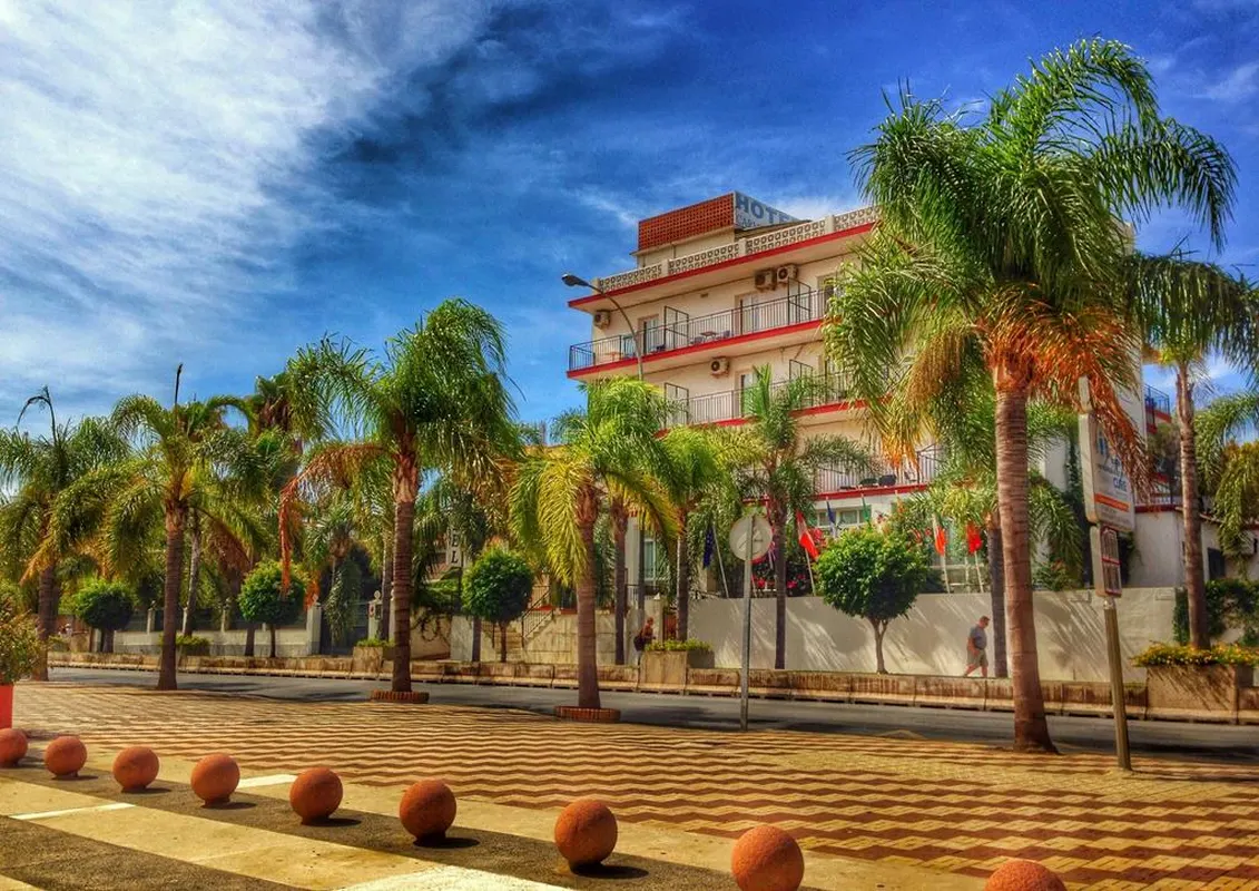 Carmen Teresa — hoofdfoto