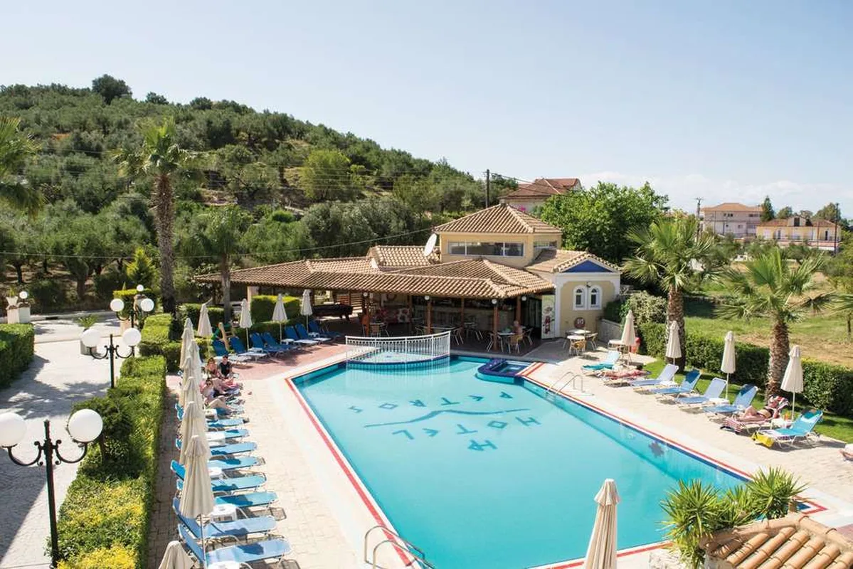 Hotel Petros — hoofdfoto