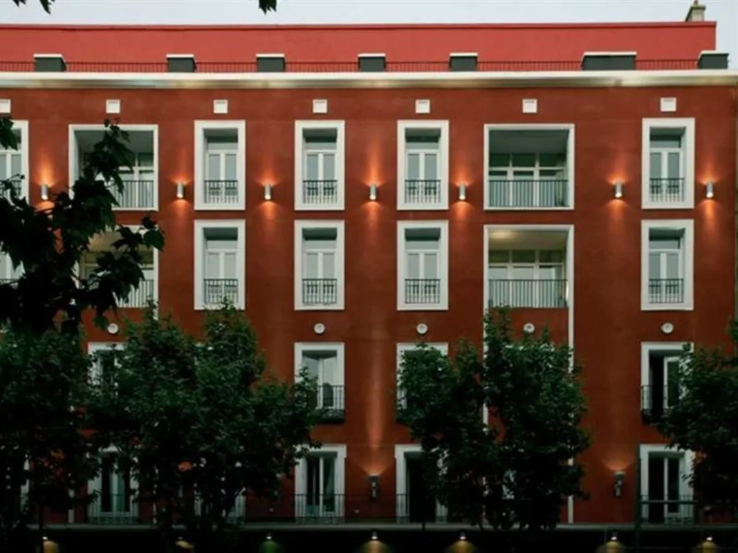 ICON Embassy, hoofdfoto