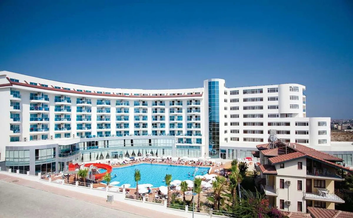 Narcia Resort Side — hoofdfoto