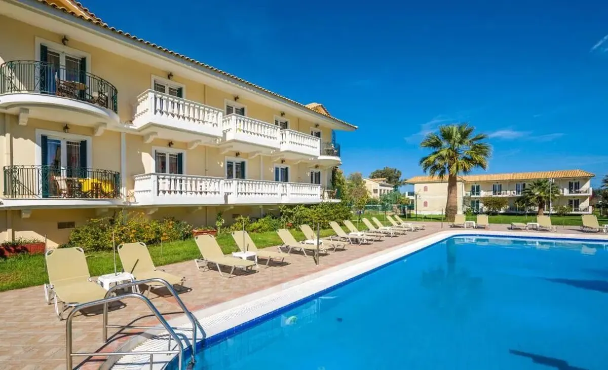 Ilios Hotel — hoofdfoto