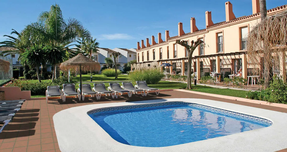 Ramada Hotel & Suites by Wyndham Costa del So, hoofdfoto