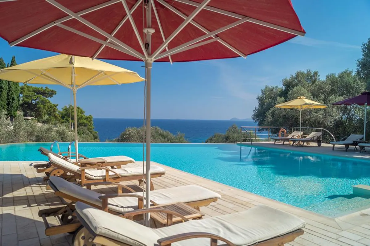 Armonia Bay — hoofdfoto