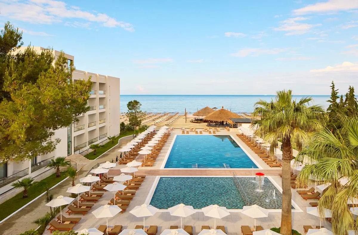 Sol Tropikal Durres — hoofdfoto