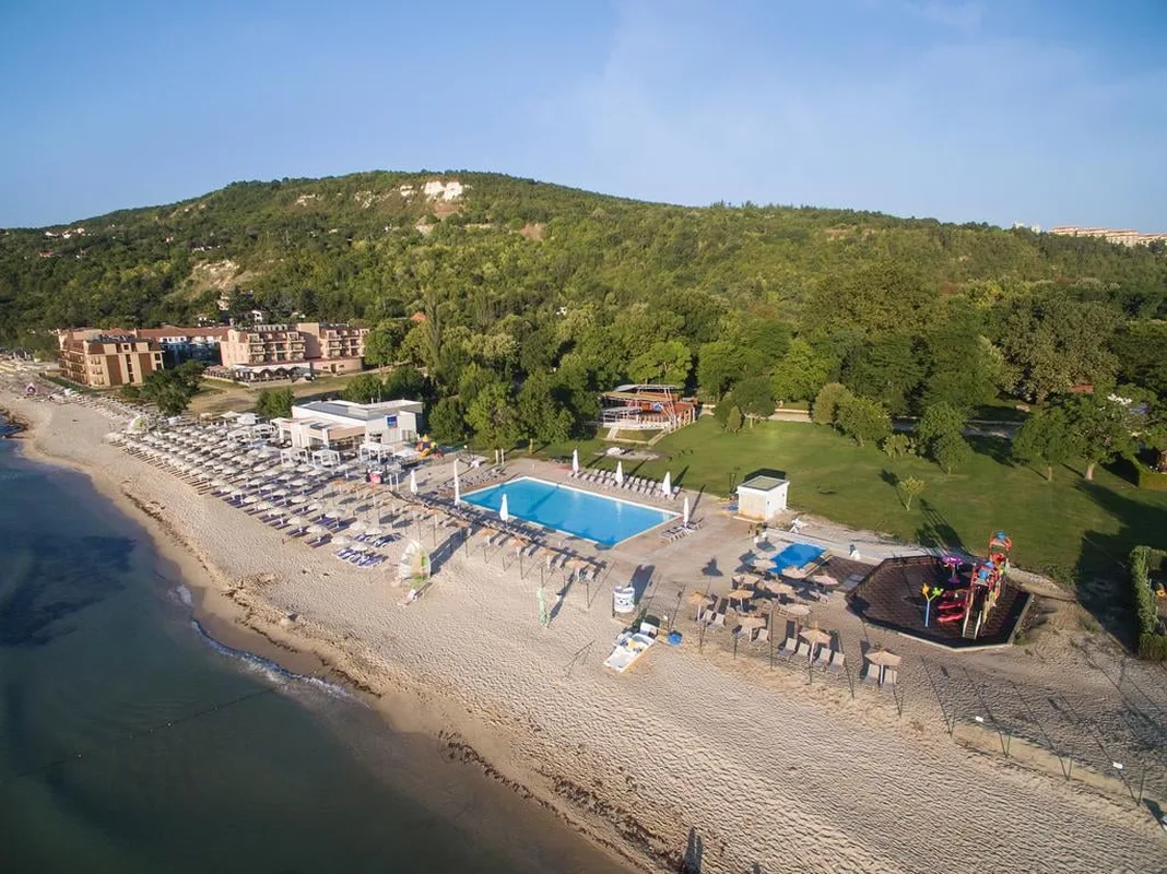 Algara Beach, hoofdfoto