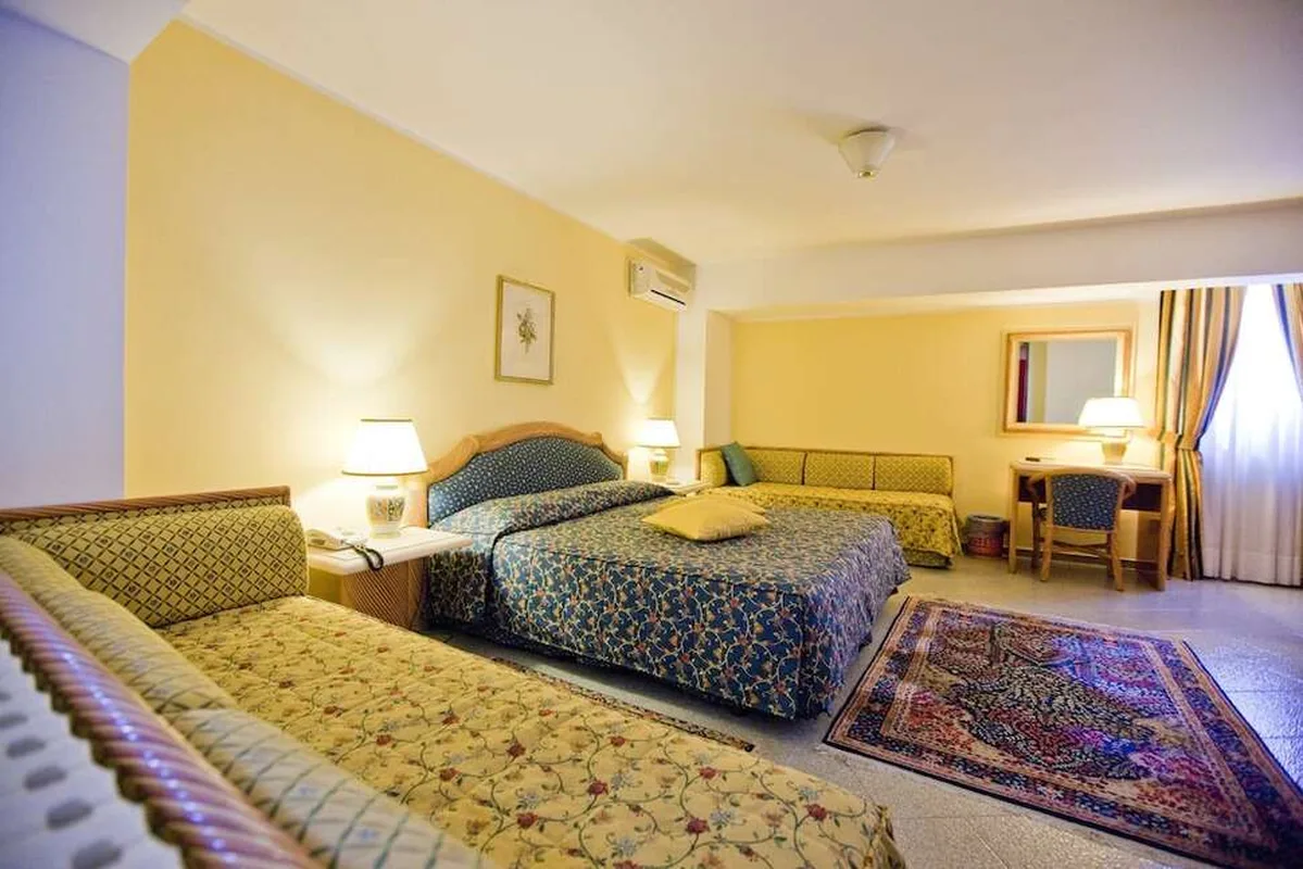 Hotel Elimo — hoofdfoto