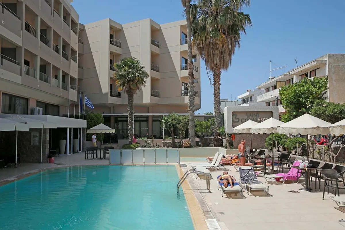 Saint Constantin Hotel — hoofdfoto