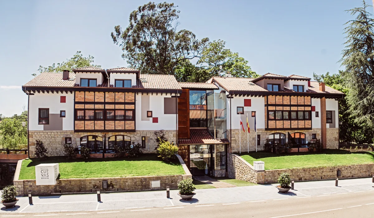Hotel Cuevas — hoofdfoto