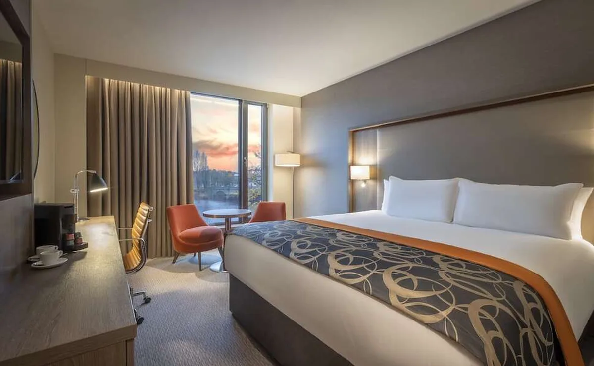 Clayton Hotel Glasgow — hoofdfoto
