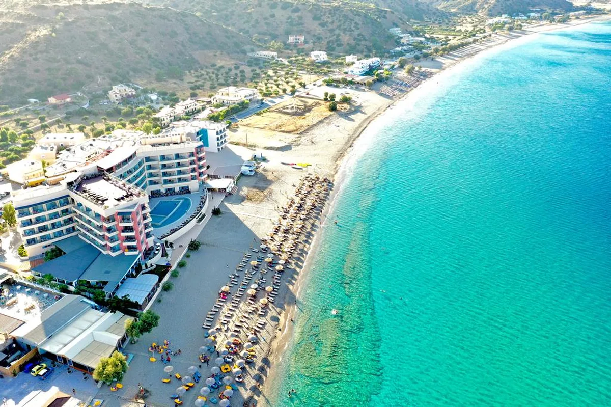 Konstantinos Palace — hoofdfoto