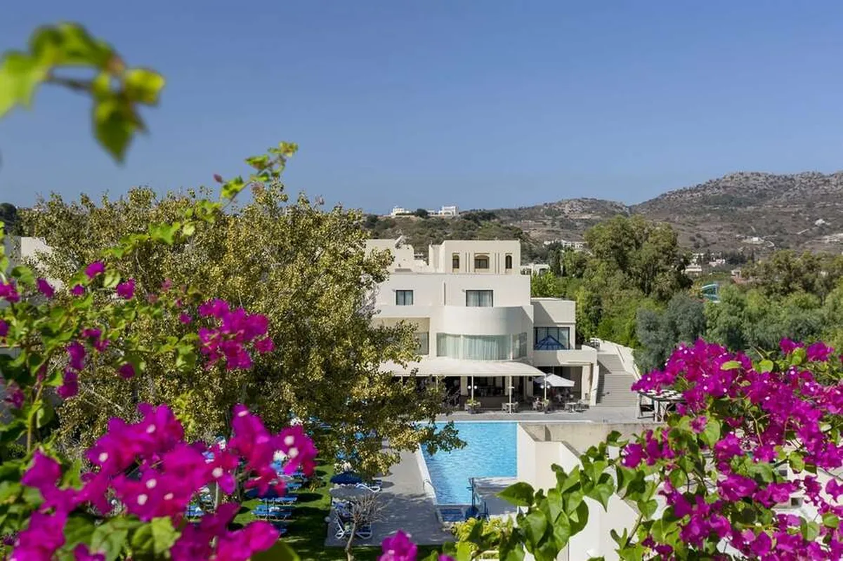Blue Sea Holiday Village — hoofdfoto