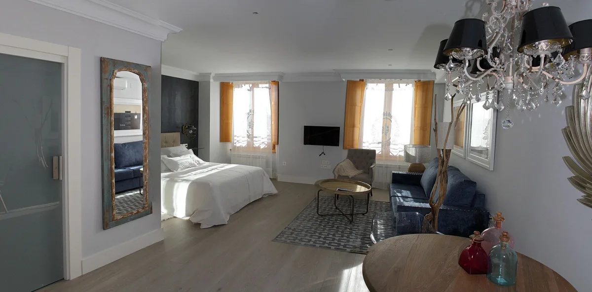 Principia Suites, hoofdfoto