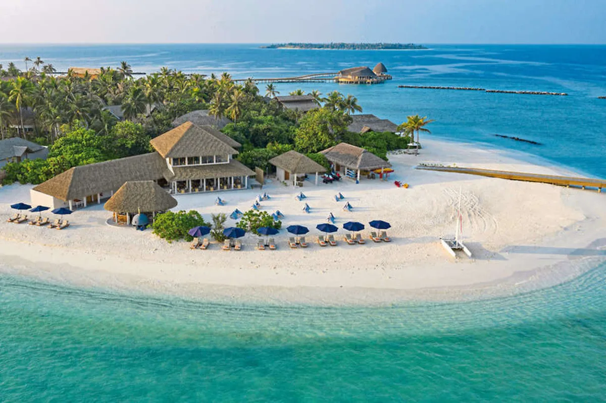 Emerald Faarufushi Resort & Spa — hoofdfoto