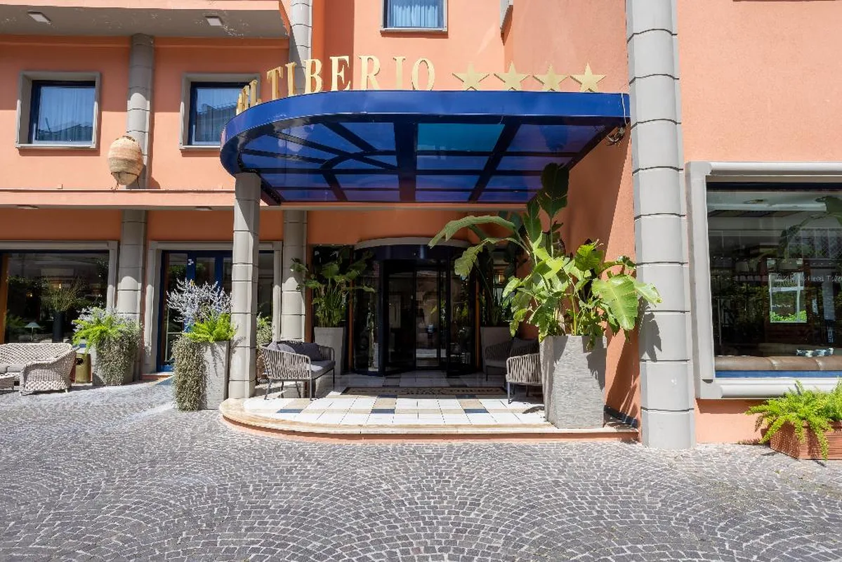 Grand Hotel Tiberio — hoofdfoto