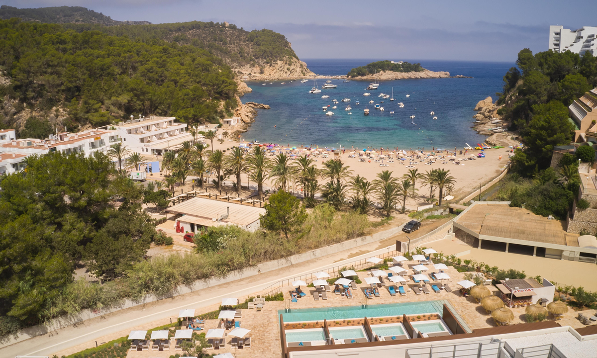 Cala San Miguel Ibiza Resort, Curio by Hilton - adults only — hoofdfoto