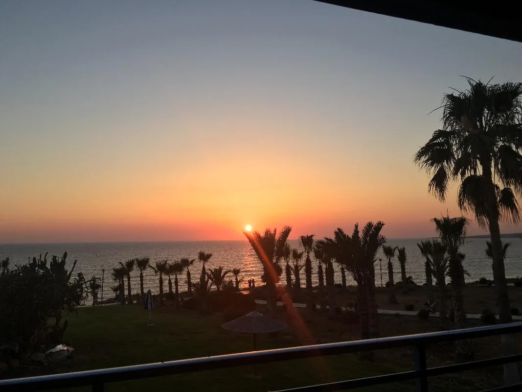 Helios Bay Hotel and Suites — hoofdfoto
