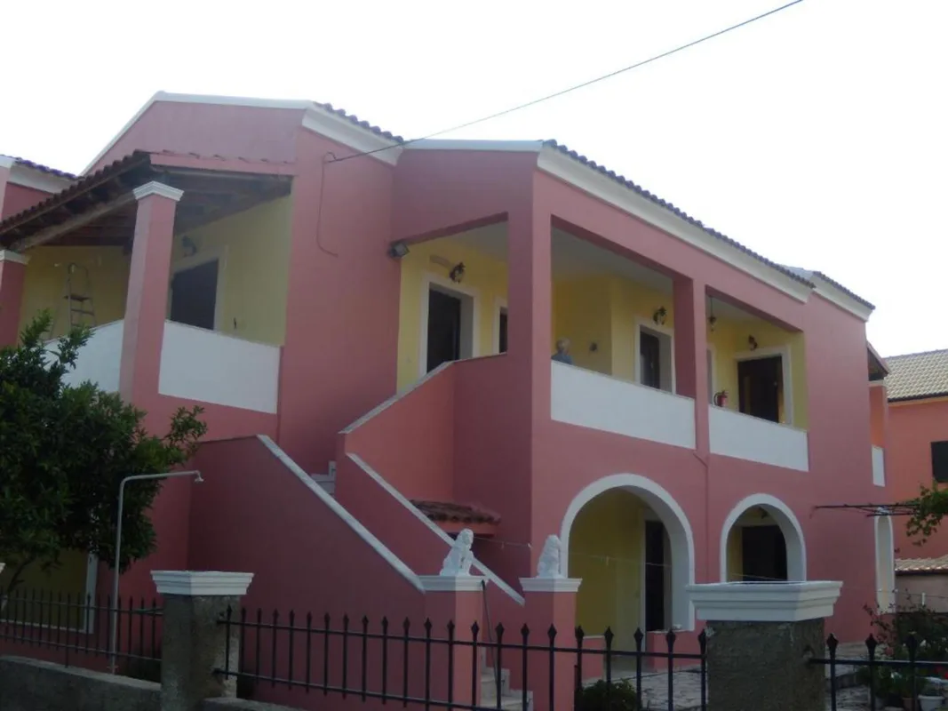 Antigonis Apartments — hoofdfoto