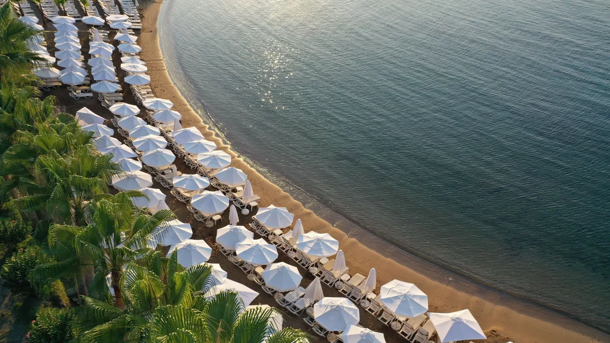 EOS Beach Resort — hoofdfoto