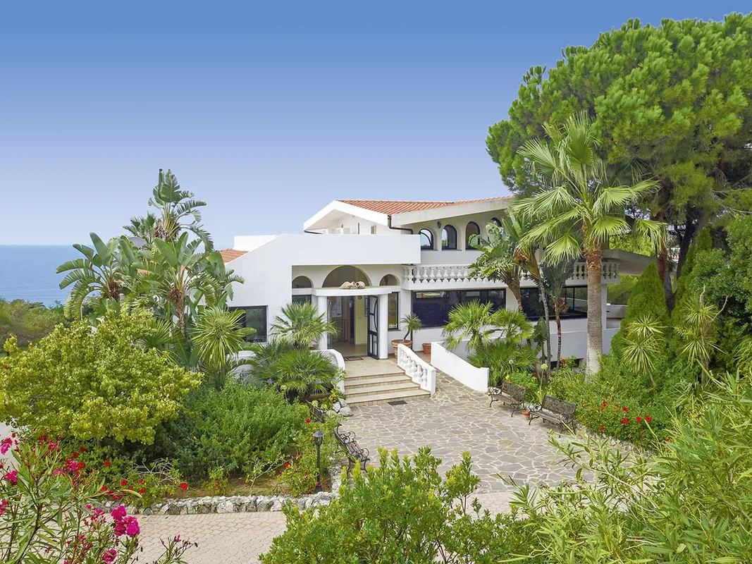 Hotel Villaggio Pineta Petto Bianco — hoofdfoto