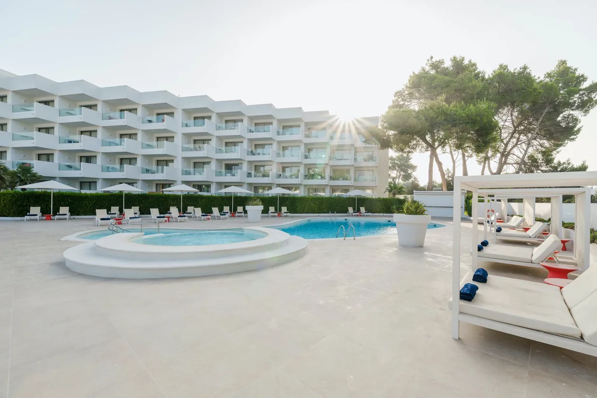 THB Naeco Ibiza — hoofdfoto