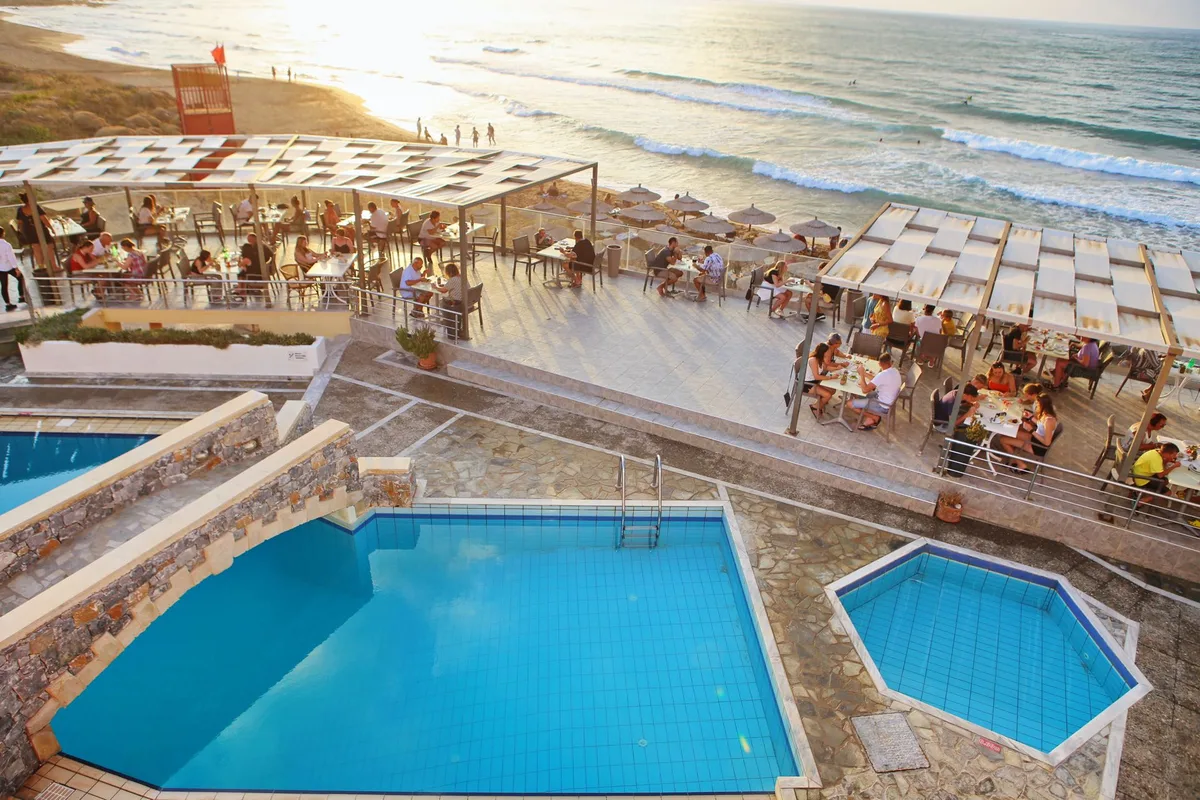 Dedalos Beach Hotel — hoofdfoto
