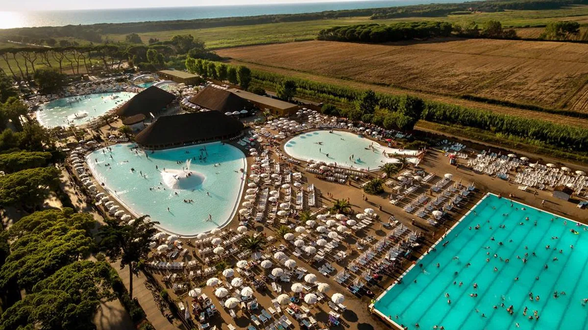 Village Hu Park Albatros — hoofdfoto