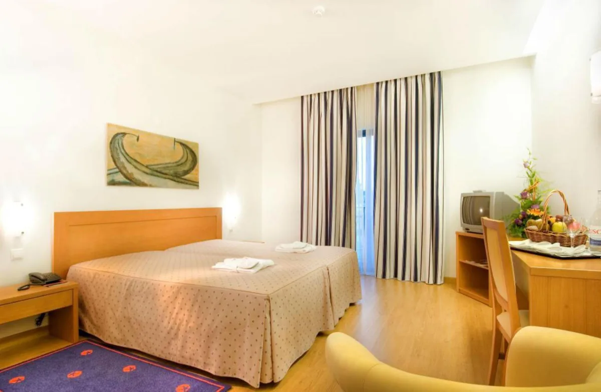 Lam Hotel, hoofdfoto