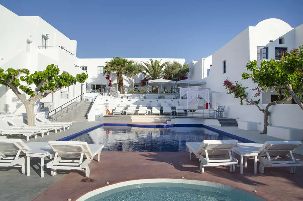 RK Beach Hotel — hoofdfoto