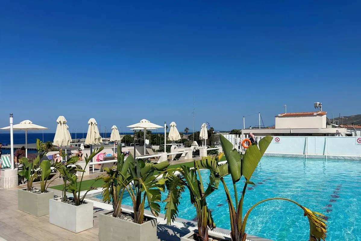 Kosta Palace Hotel — hoofdfoto