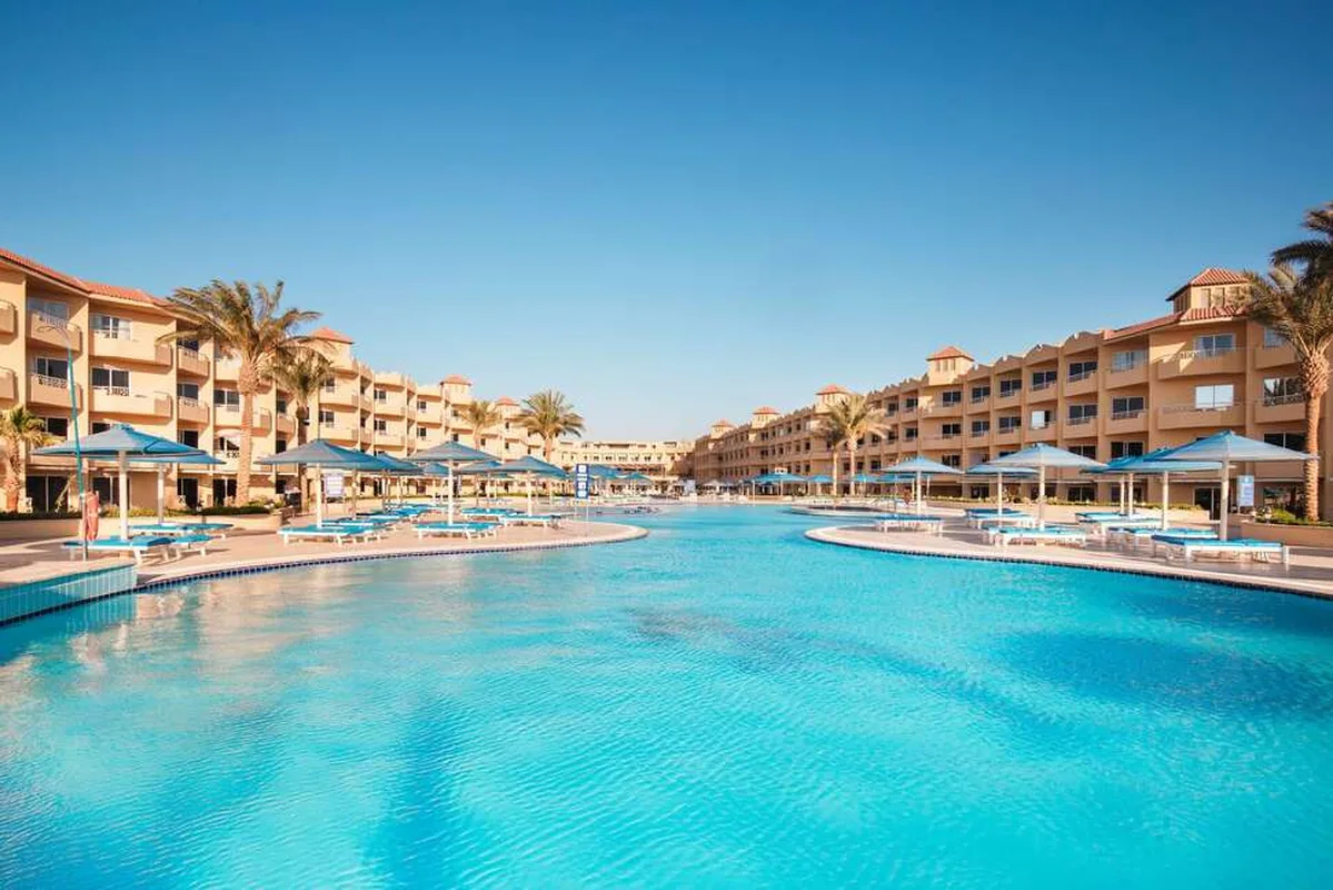 Amwaj Beach Club Abu Soma Resort — hoofdfoto