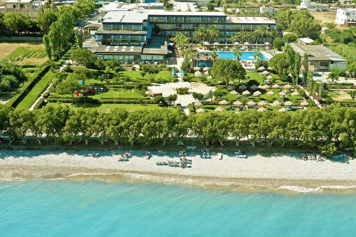 All Senses Ocean Blue Seaside Resort & Spa — hoofdfoto