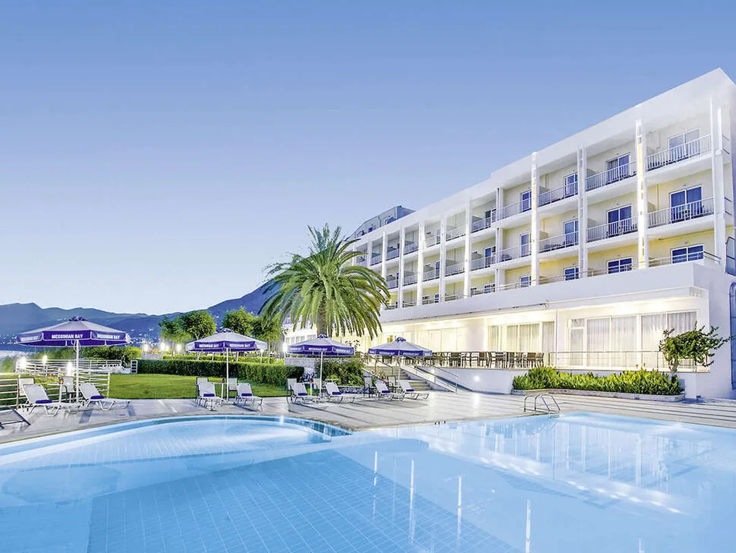 Messinian Bay Hotel — hoofdfoto