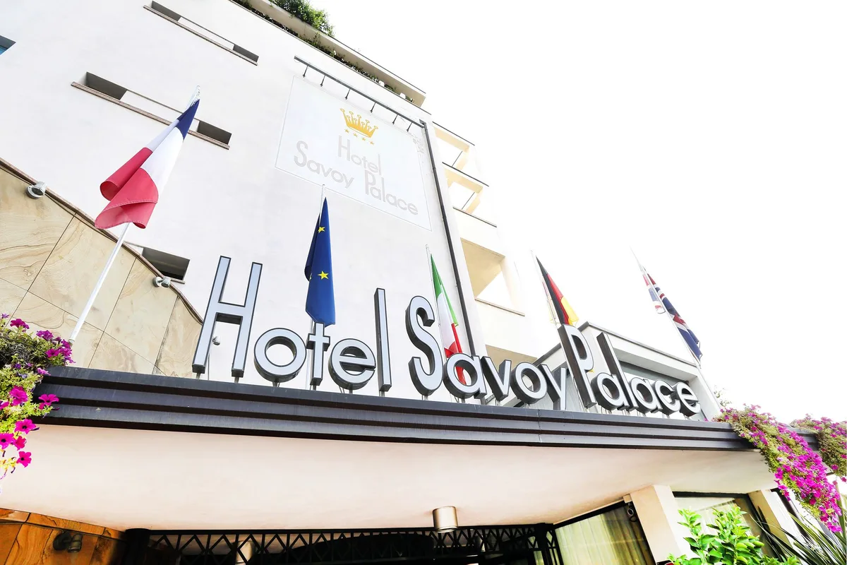 Savoy Palace — hoofdfoto