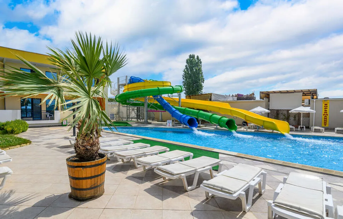 Hotel Glarus Beach — hoofdfoto